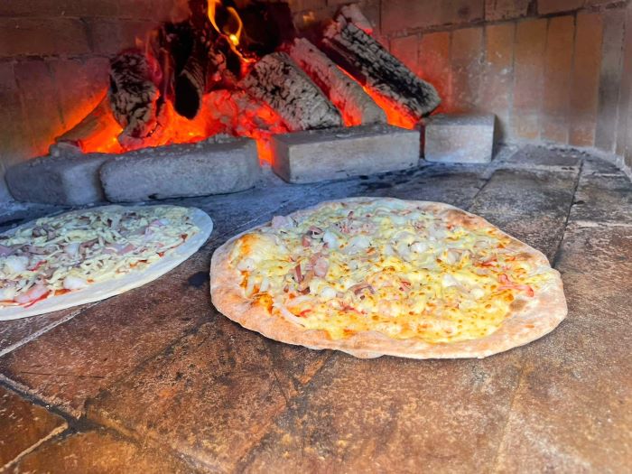 《圖說》市集匯集多元異國美食與特色餐點。〈文化局提供〉