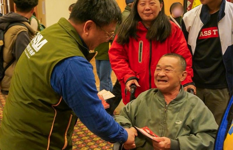 《圖說》芥菜種會「用愛串聯全台」邀請脆弱家庭參與新春圍爐，感受節慶氛圍及社會支持。〈芥菜種會提供〉