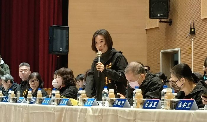 《圖說》永和里長積極參與會議發表，市府與里長共同為市民服務。〈民政局提供〉