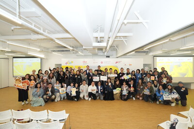 入選第七屆DLAB之39 間本地設計企業與嘉賓們合照。 入選第七屆DLAB之39 間本地設計企業與嘉賓們合照。