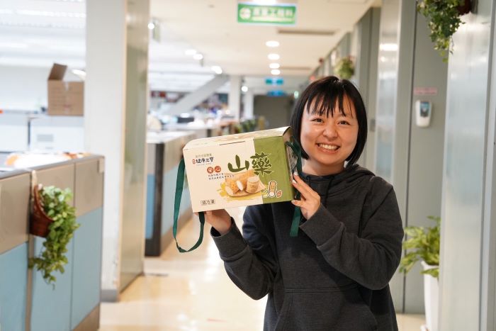 《圖說》歲末隆冬之際正是保養身體與儲備來年元氣的最佳時機,如欲購買山藥禮盒可洽產區農會。〈農業局提供〉