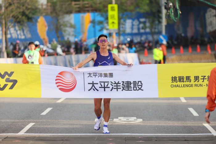 《圖說》2026新北市萬金石馬拉松,挑戰馬男子組總排名第一曾廷瑋。成績:30分47秒。〈體育局提供〉