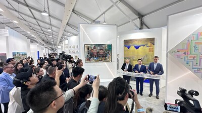 金沙中國於香港年度國際藝術盛會「藝術中環」（Art Central）設立的「金沙藝廊」展區於3月29日圓滿落幕。藝術中環本屆規模創歷屆之最，匯聚117間畫廊及逾500位國際藝術家，吸引逾40,000觀眾人次。