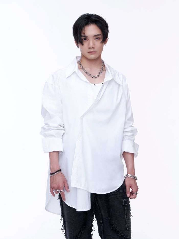 《圖說》徐暐翔以溫暖且富感染力的歌聲,為新美館周年演唱會揭開序幕。〈文化局提供〉