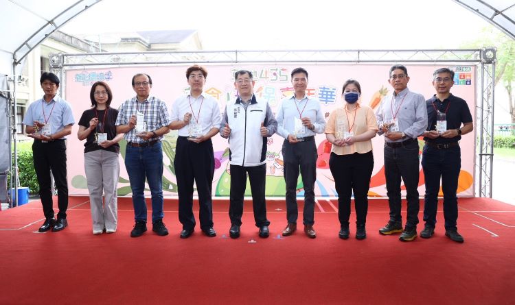 《圖說》綠色採購1億元以上特優單位。〈環保局提供〉