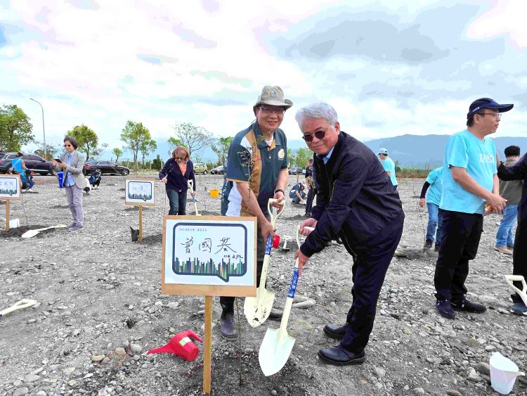《圖說》元杉森林自然資源股份有限公司於臺東種植4萬棵樹。〈農業局提供〉