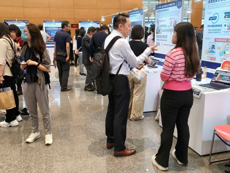 《圖說》透過現場互動與預約洽談雙軌並行，促成多場精準媒合。〈記者葉柏成攝〉