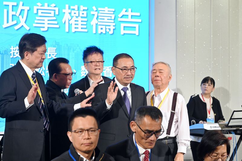 《圖說》在祝禱環節，牧者代表帶領全場為新北市祈福，期盼城市持續朝向多元共融、充滿愛與平安的方向發展。〈民政局提供〉