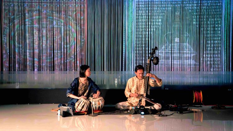 《圖說》5月16日「彷彿若有光」音樂展演，邀請音樂家Kamini於展區梵唱演出。〈宗博館提供〉