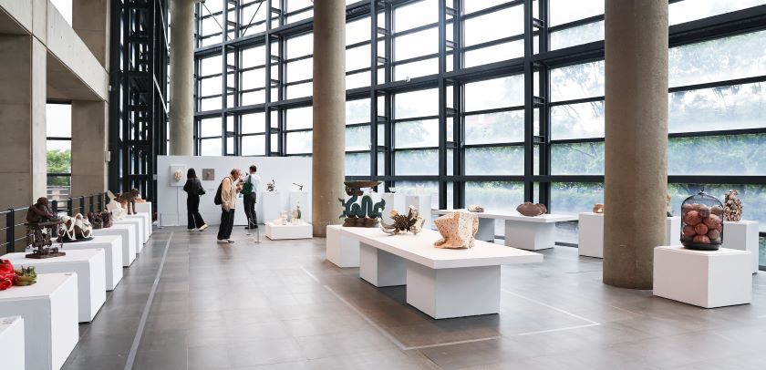 《圖說》「第八屆臺灣陶藝金陶獎」即日起在陶博館1樓陽光特展室展出。〈陶博館提供〉