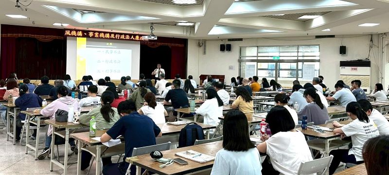 《圖說》廉政法規宣導講習，深化公務同仁對廉政法規的認識，建立正確法治觀念與行政倫理。〈政風處提供〉
